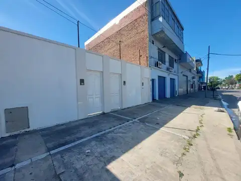 CASA + DEPTO EN VENTA EN LANUS OESTE CON JARDIN
