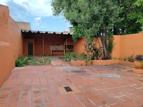 Casa en Alquiler 126 años