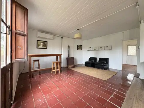 Casa 3 ambientes con 1 baño