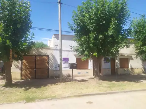 Casa - Venta - Argentina, Lobos