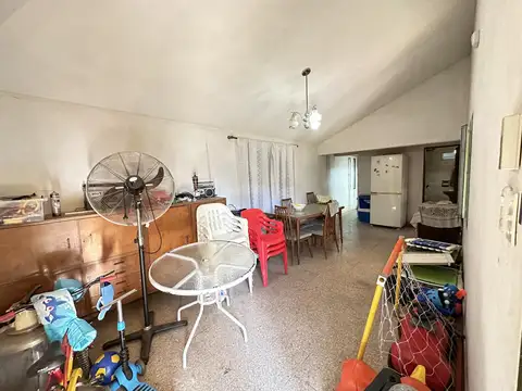 Casa 2 ambientes con 1 baño