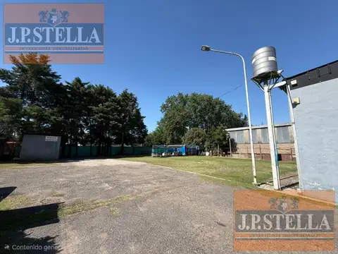 Galpón Industrial de 940 m² en 3.365 m² Lote c/ puente grúa de 1 tn - Casanova