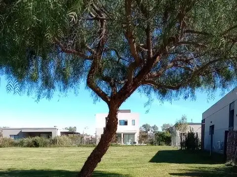 Terreno en Venta en Pilar del Este - Santa Emilia, USD 30.000