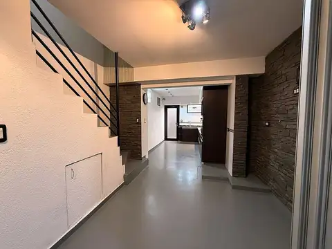 DEPARTAMENTO 3 AMBIENTES VERSALLES CON ESCRITORIO