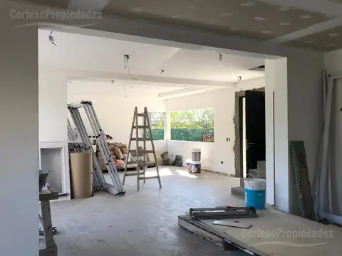 Casa en Venta con 1 cochera