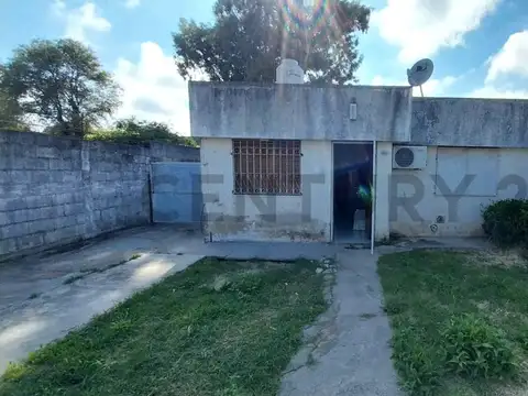 OPORTUNIDAD Casa de 107 m2 cubiertos a RECICLAR en Rio Cuarto