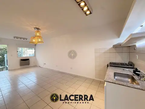 Depto Tipo Casa en Alquiler de 2 dormitorios
