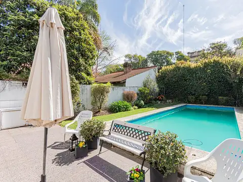 Casa | Parque, Piscina y Cochera | Venta,  Devoto