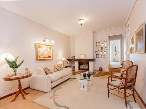 Casa 5 ambientes con 4 baños