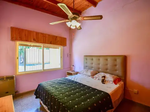 Casa 4 ambientes con 2 baños