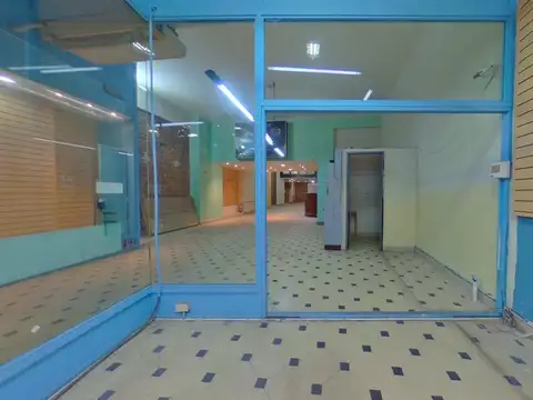Local en Venta 63 años