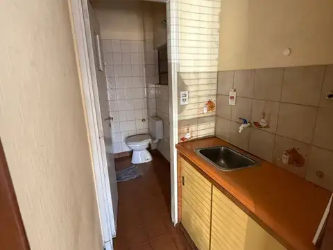 Local en Alquiler en Pablo Podesta, $ 650.000