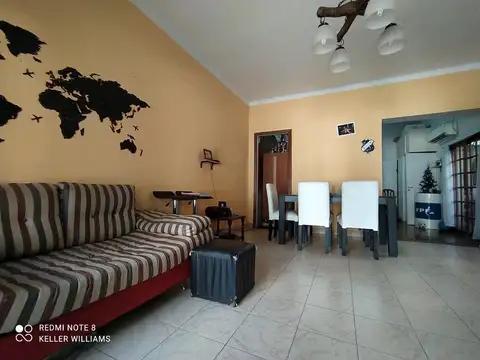 Depto Tipo Casa 4 ambientes con 2 baños