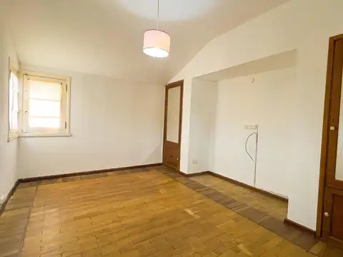 Depto Tipo Casa en Venta 50 años