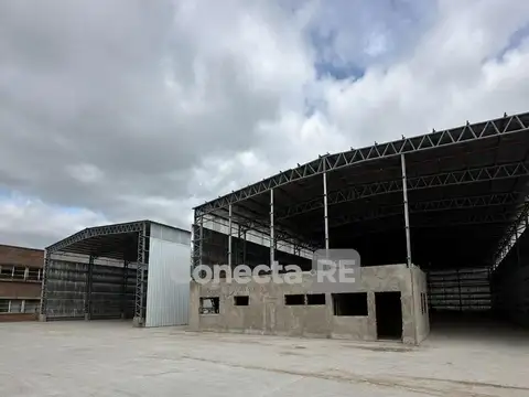 Nave Industrial en Moreno