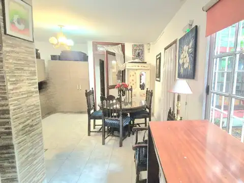 Depto Tipo Casa en Venta con 1 cocheras