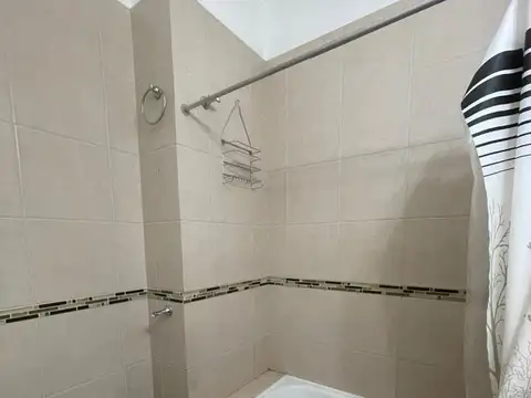 DEPARTAMENTO EN VENTA SOBRE AV ROCA  OPC/COCHERA