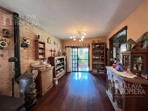 Casa en Venta con 1 cochera