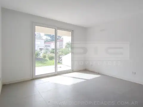 Saravi al 2000