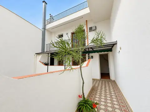 Depto Tipo Casa en Venta en Centro, USD 72.000
