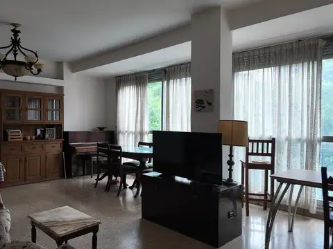 Vendo Semipiso 3 dormitorios cañada