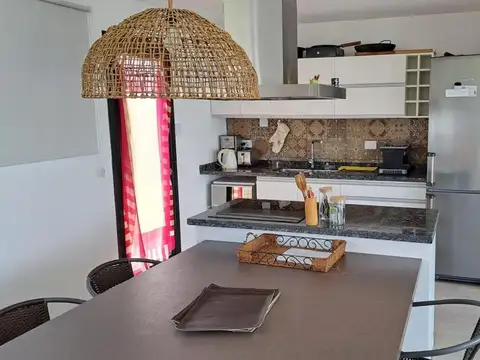 Casa en Alquiler en Puerto Del Aguila, $ 1.600.000