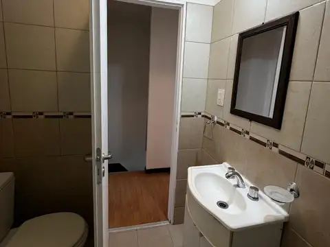 Casa en Alquiler con 1 cochera