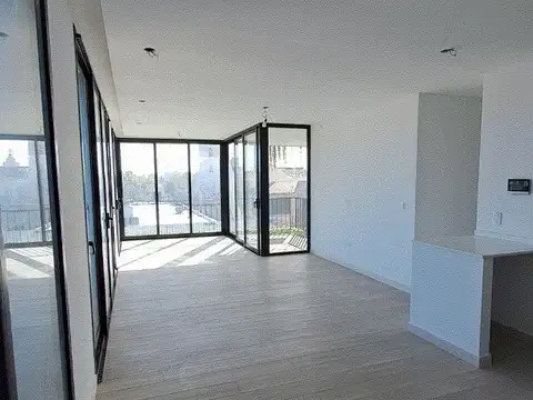 Belgrano esq. Independencia.