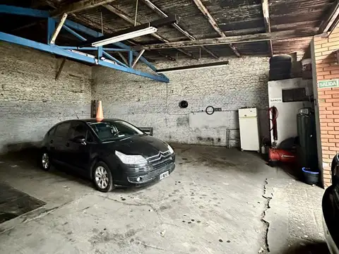 CASA 3 DORMITORIOS + GALPON O DEPOSITO + TERRENO CONSTRUCTORA