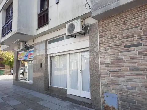 VENTA LOCAL EN CHASCOMUS, CONSULTORIO, OFICINA, LOCAL