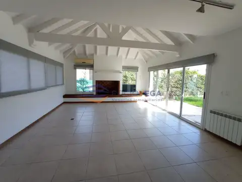 Casa en Venta en Santa Ana, USD 330.000