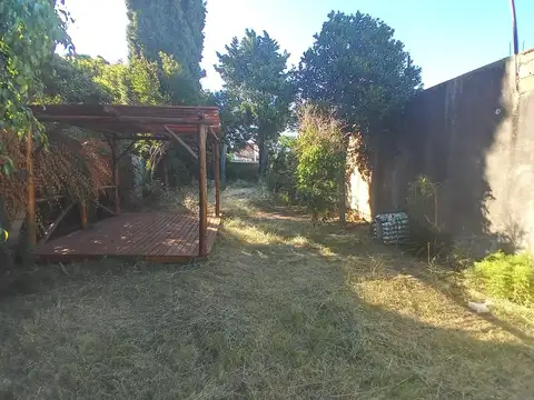 Terreno en venta. Los Hornos centro.