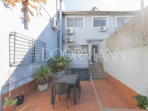 Casa en Venta con 3 cocheras