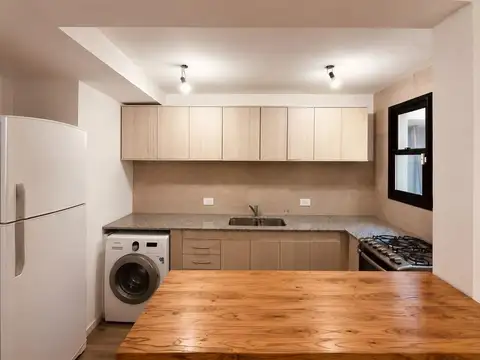 Casa en Venta con 5 cocheras