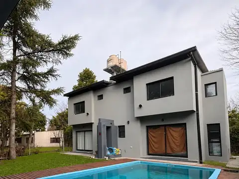 VENTA CASA 3 AMBIENTES MULTIFAMILIAR LA PLATA (DUPLEX )