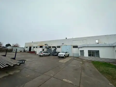 VENTA BASE CON GALPON Bº INDUSTRIAL SOBRE RUTA 3