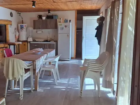 CIPOLLETTI VENDE QUINCHO/ DPTO C/ PILETA