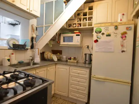 Depto Tipo Casa en Venta 80 años