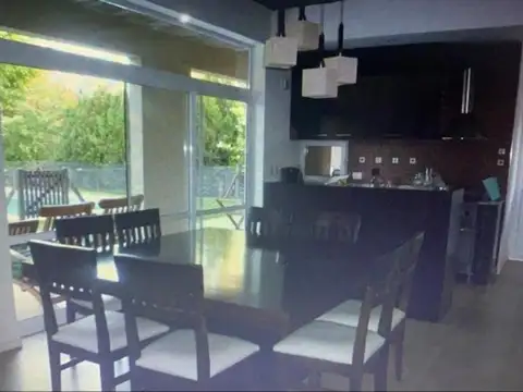 Casa en Alquiler Temporal de 4 dormitorios