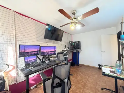 Cuatro ambientes en venta en el Barrio Piedrabuena