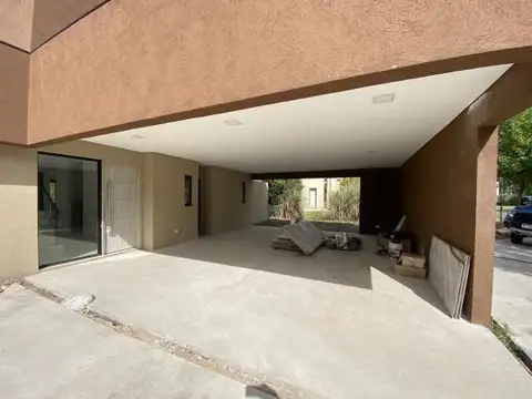 Colectora Norte Acceso Oeste km 47