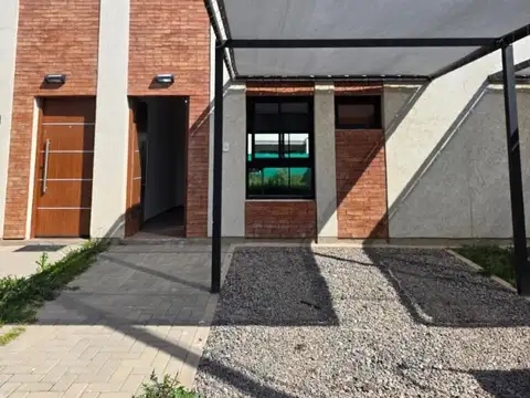 Casa en Alquiler en Docta, $ 880.000