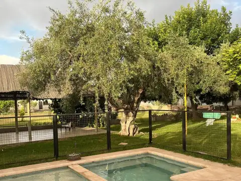 Hermosa Casa 3 dormitorios 2 baños, Con Oasis de 2000 metros