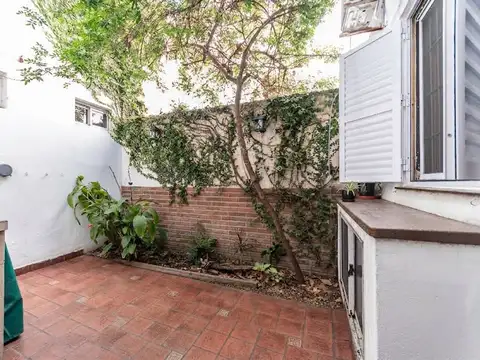 Depto Tipo Casa 2 ambientes con 1 baño