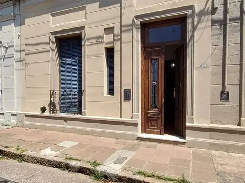 Casa - Venta - Argentina, Concordia - PELLEGRINI 200