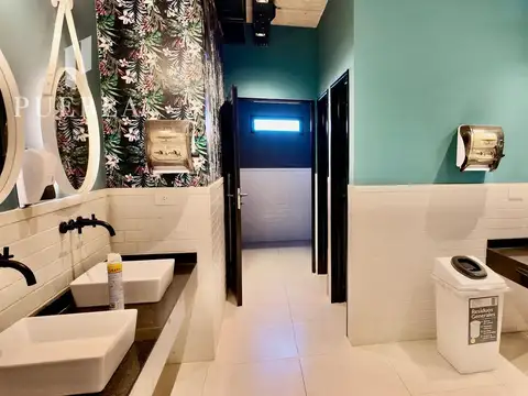 Oficina en Alquiler en Parque Patricios, USD 1.875