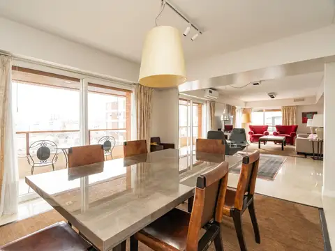 Departamento en venta en Palermo Chico 4 amb., cochera fija. Edificio Torre piso Alto.