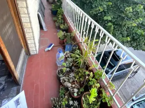 LOCAL CON 2 VIVIENDAS EN VENTA EN MARTINEZ