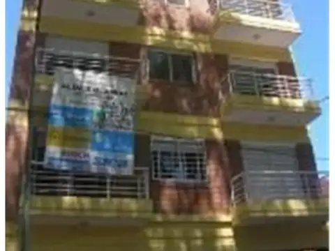 ALQUILER DEPARTAMENTO 3 AMB. C/BALCÓN. Y COCHERA