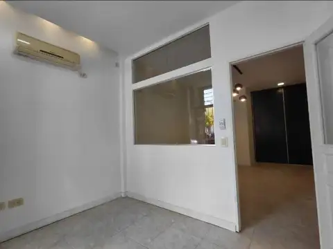 Oficina en alquiler Castelar Norte.